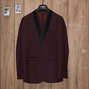 Burgundy wine Tuxedo/prom suit